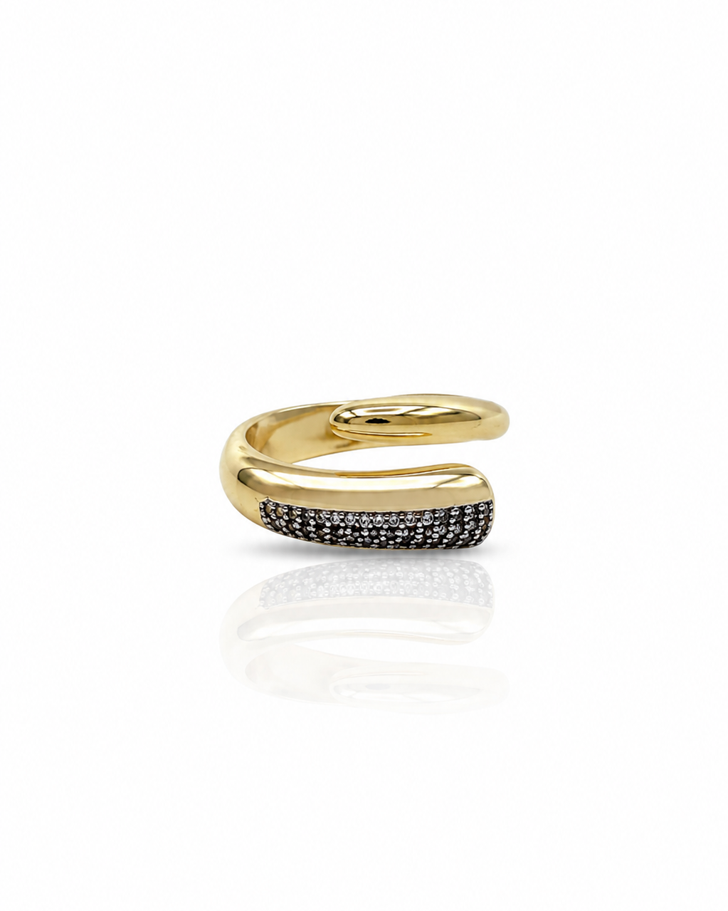 Bague Duna dorée oversize anneau lisse et bande pavée zircons